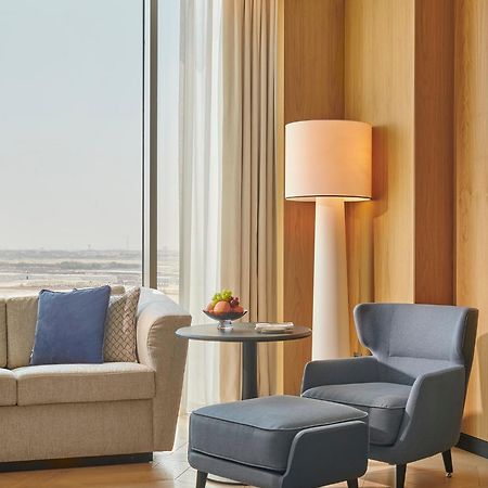Grand Hyatt Kuwait Hotel Kuwait City Exterior foto A floor lamp