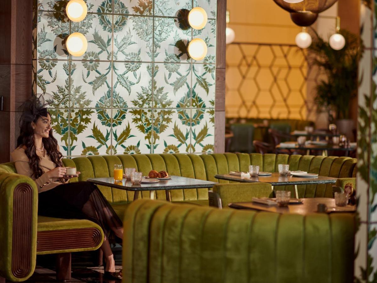 Grand Hyatt Kuwait Hotel Kuwait City Exterior foto The interior of the restaurant