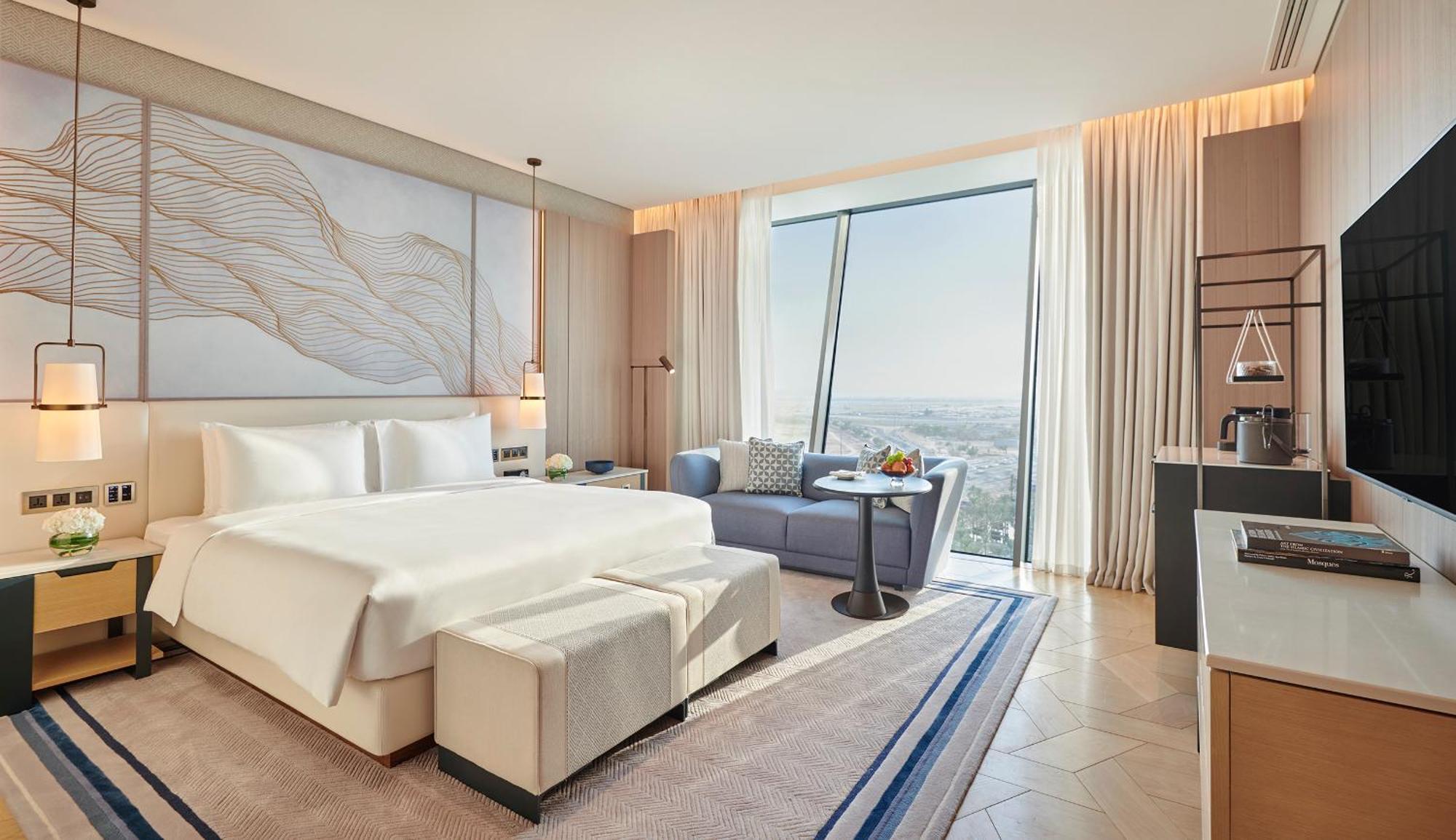 Grand Hyatt Kuwait Hotel Kuwait City Exterior foto A bedroom at the hotel