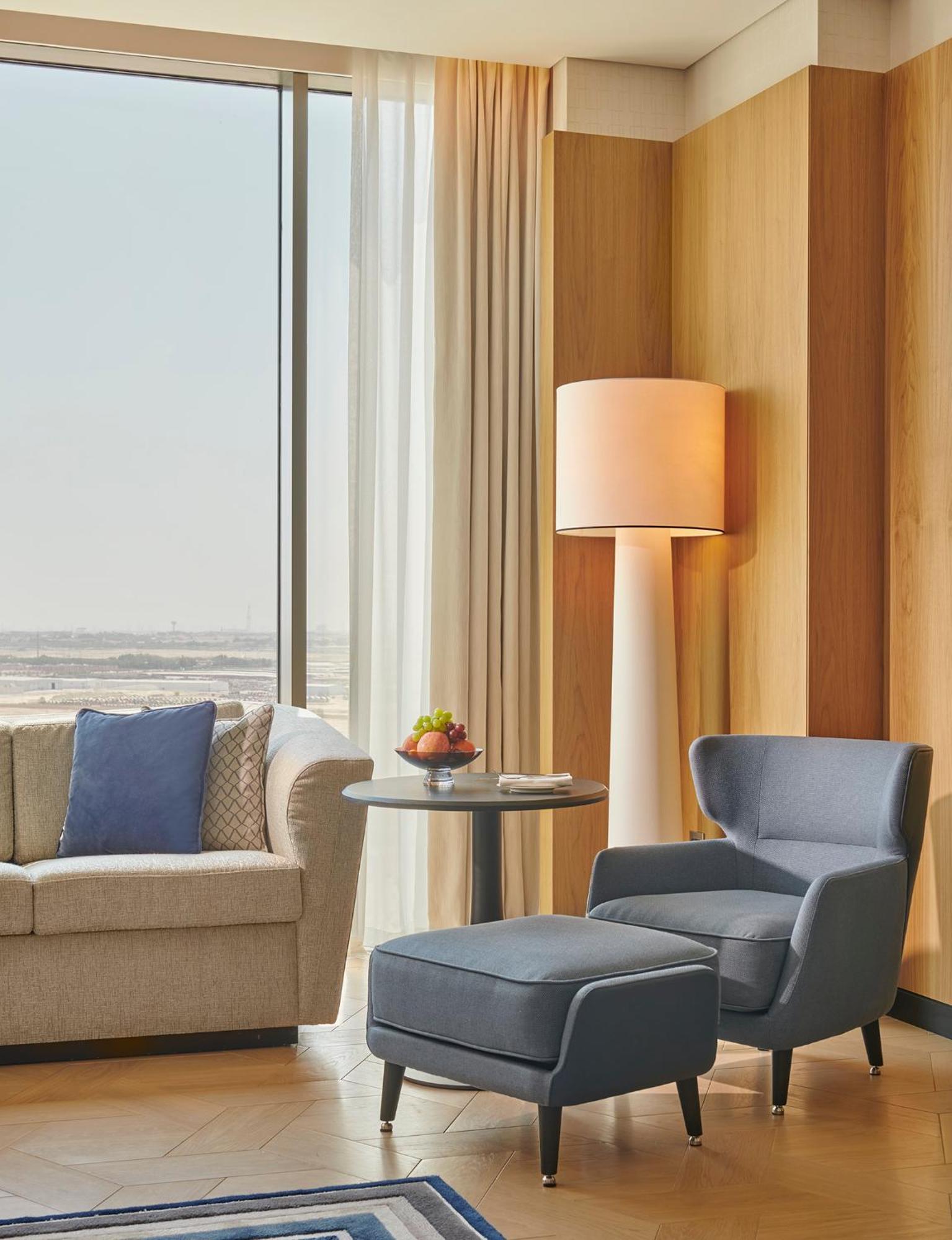 Grand Hyatt Kuwait Hotel Kuwait City Exterior foto A floor lamp
